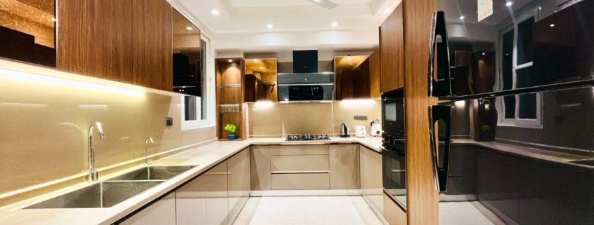 Essel Service apartments in Gurgaon with fully equipped kitchen. Choosing the Right Accommodation on a Budget: Tips for Selecting the Perfect Service Apartment in Gurgaon