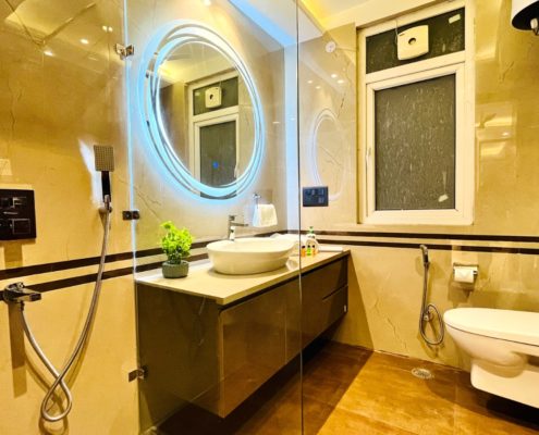 Serviced apartments in Gurgaon with attached washroom including all toiletries. Discover Our Best Festival Serviced Apartments in Gurgaon for Your Winter Holidays